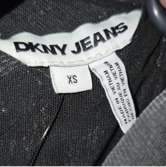 DKNY 🖤✨ Black Sequin Blouse - Picture 2 of 9